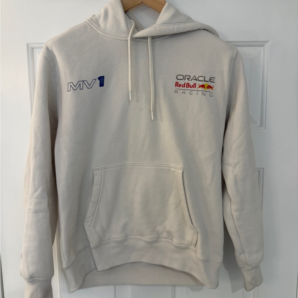 Hollister Cream Formula 1 Max Verstappen Red Bull Racing Hoodie XS/S